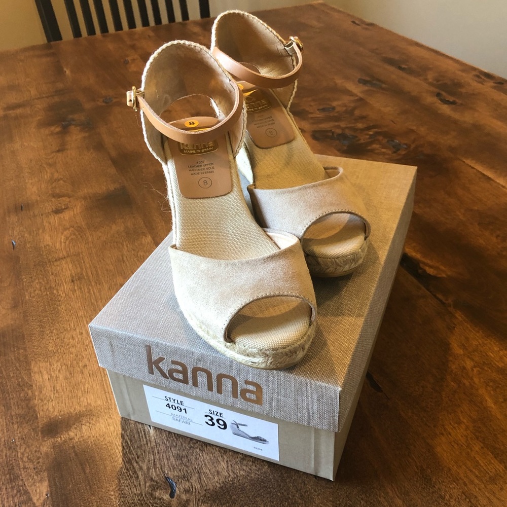 NIB Tan Suede Kanna Espadrille Wedge Sz 39